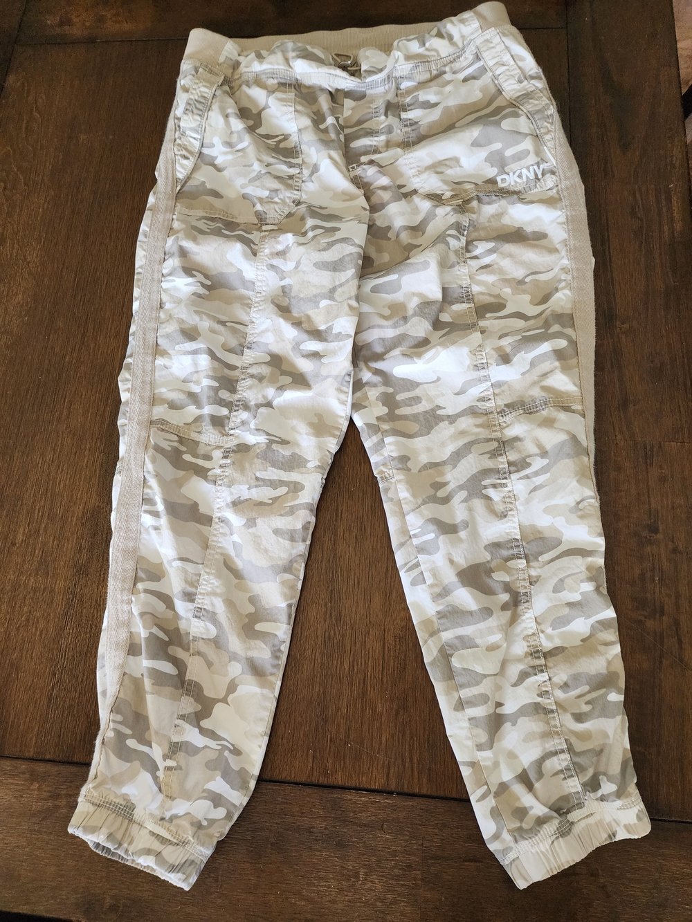Women's DKNY SPORT  Beige & White Camo Jogger Pants Size M